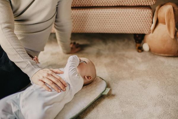 What is baby colic and How to relieve